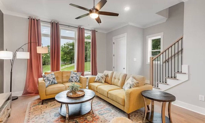 Whitebridge House | Dolly's Hideaway 13-Dazzling Dolly House-Sleeps 8