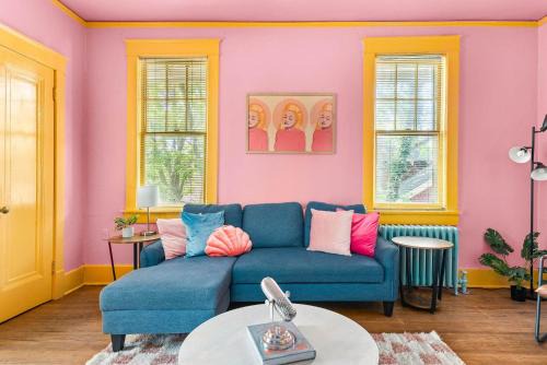 Hillsboro Village Apartment | Dolly's Music Row Hideaway - Walkable Location
