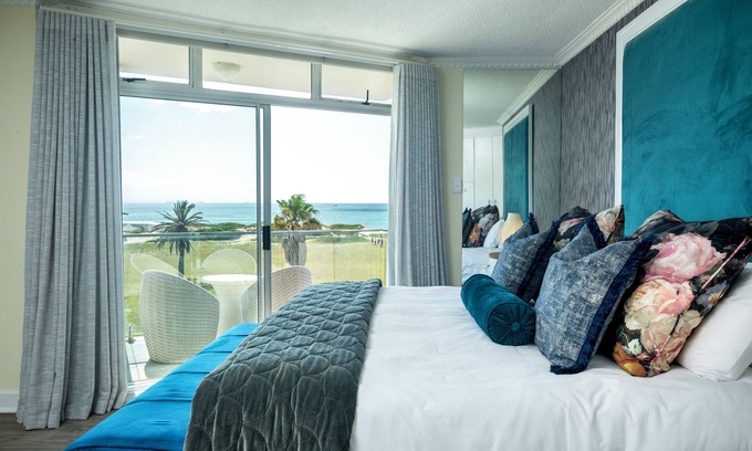 Summerstrand Hotel | Dolphin Bay Boutique Hotel and Spa