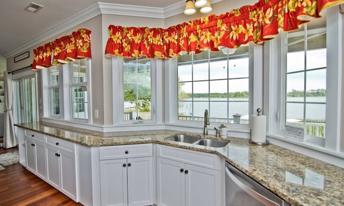 Cape Carteret House | Dolphin Bay, Soundfront House in Cape Carteret, North Carolina!