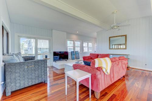 North Carolina Coast House | Dolphin Point by Carolina Beach Realty