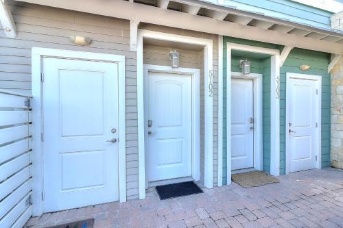 Cinnamon Shore Villa | Dolphin's Landing TC 5102