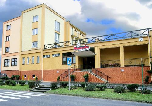 Szczytna Resort | Dom Wczasowy KAMELA