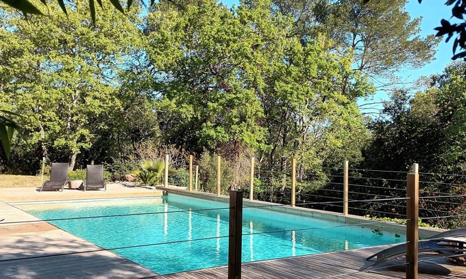Besse-sur-Issole House | Domaine Chez Jean de Strivay