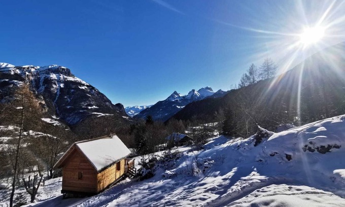 Le Lauzet-Ubaye Cabin | Domaine de l'Esperluette - Cabane Les Séolanes