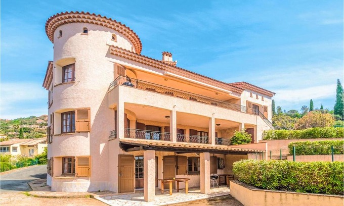 Saint-Raphael Apartment | Domaine De La Bastide Da