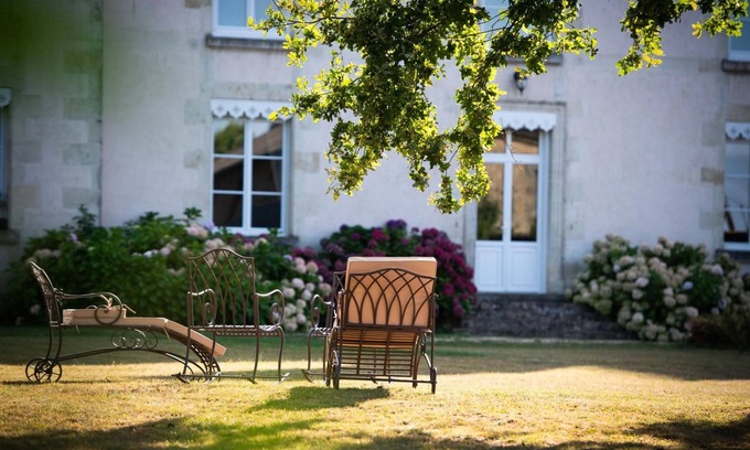 Rouille House | Domaine De La Briouse - 9-person house with terrace, private garden, and playroom in Sanxay