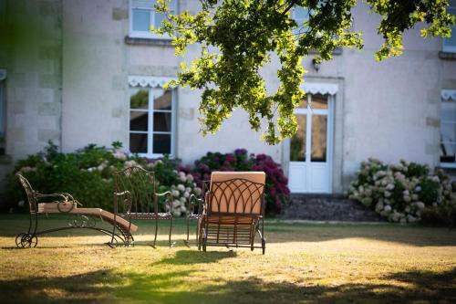Sanxay House | Domaine De La Briouse Gite du Lac