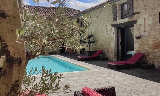 Vic-Fezensac Bed & Breakfast | Domaine de Pourrouquet - Chalet room