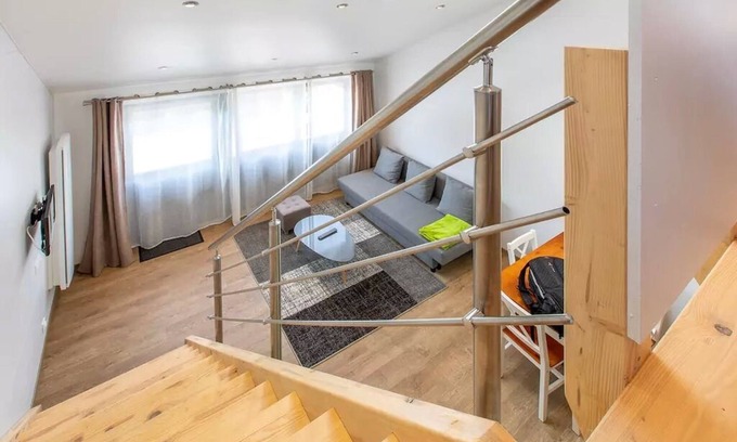 Echarvines Apartment | Domaine Des Écuries