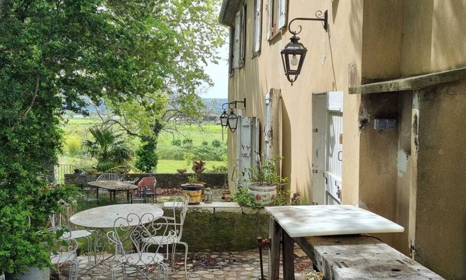 Villeneuve House | Domaine du Pont vieux -