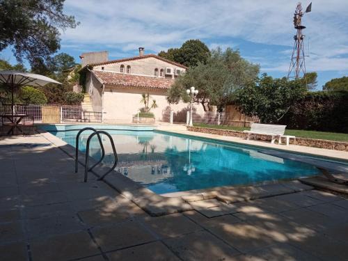 Brignoles Bed & Breakfast | Domaine Tombarel