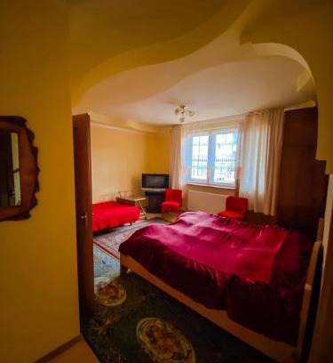 Mukachevo Hotel | Domashnya Saduba