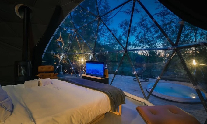 La Conception Ski Chalet | Dome at Bel Air - Ideal for a couple - Private Jacuzzi & shared sauna - Bbq