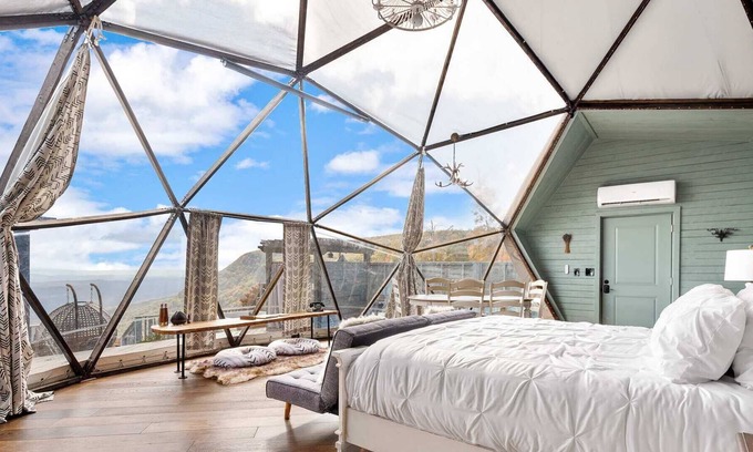 Lupton City Villa | Dome - Best Views Sum