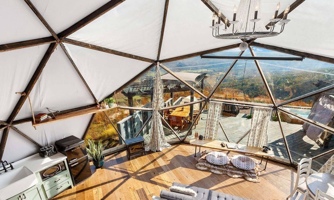 Lupton City Villa | Dome - Best Views Sum