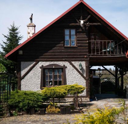 Przemysl House | Domek myśliwski na wsi