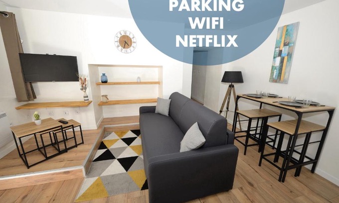 Cahors Old Town Apartment | Dominici 2- CahorsCityStay- Parking Wifi Netflix