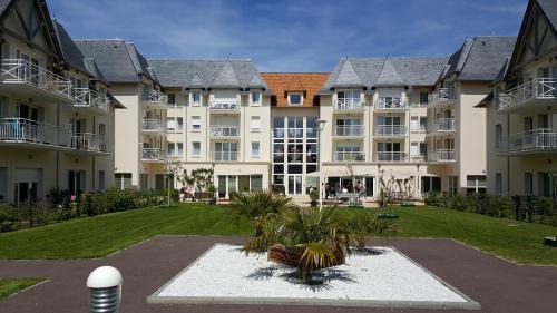 Courseulles-sur-Mer Apartment | Domitys La Plage de Nacre