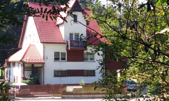 Rycerka Dolna House | Domlesny