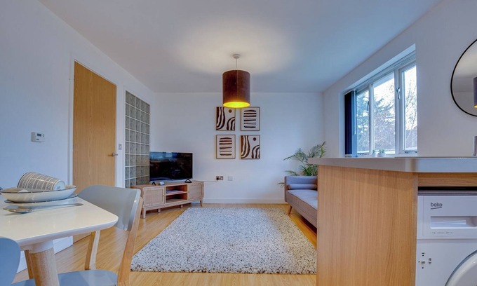 Doncaster Apartment | Doncaster 1st floor Apartment