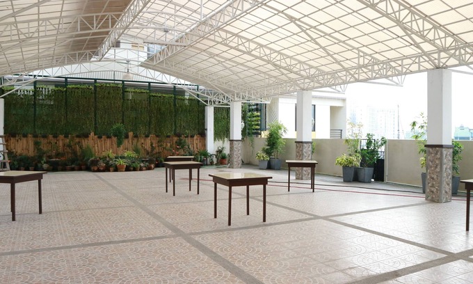 Highway Hills Hotel | Doniti Suites and Events Place
