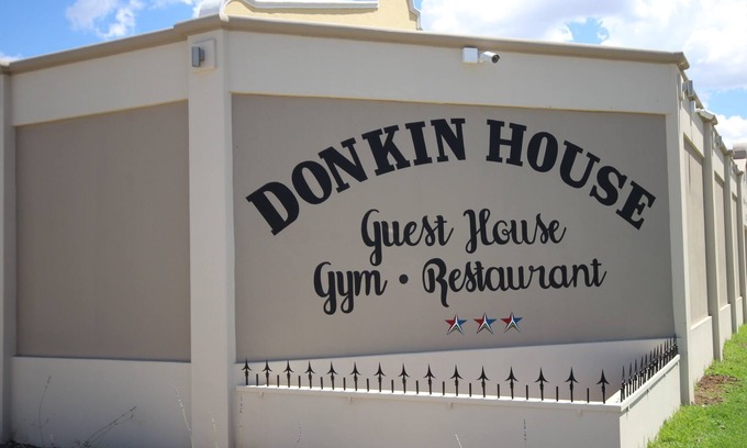 Beaufort West House | Donkin House