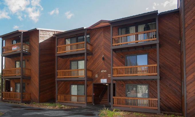 Truckee Condo | Donner Vista at Donner Lake Village Resort by Tahoe Mountain