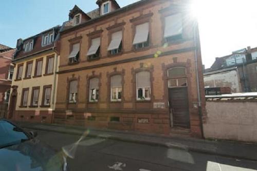 Kaiserslautern Apartment | Doppelbettzimmer mit Bad