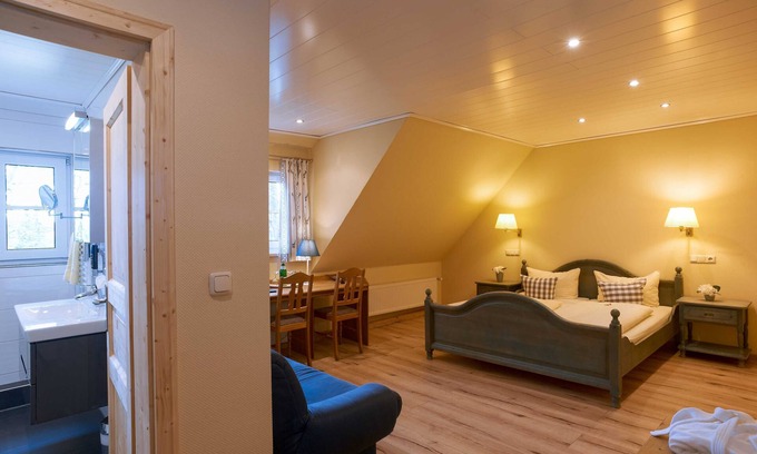 Clausthal-Zellerfeld House | Doppelzimmer - Hotel Zum Harzer