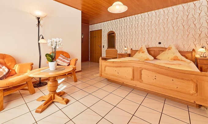 Krov Cottage | Doppelzimmer 2 - Gäste- und Weinhaus Haus Schatzgarten