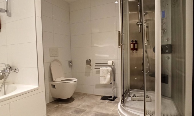 Donaueschingen Apartment | Doppelzimmer Deluxe-art Nouveanu Ohne Balkon, 1 Doppelbett