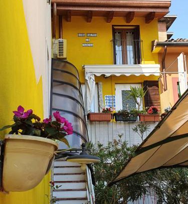 Sud-Ovest House | Dora Baltea Monolocale primo piano Mansarda secondo piano