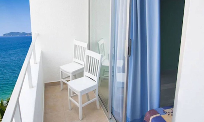 Costera Acapulco Hotel | Dorados Acapulco