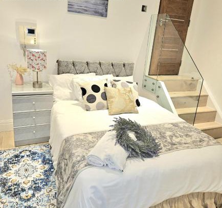 West Hill Bed & Breakfast | Dormant - flat 4