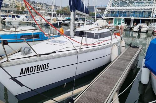 Parque das Nacoes Boat Rental | Dormir num veleiro em Lisboa