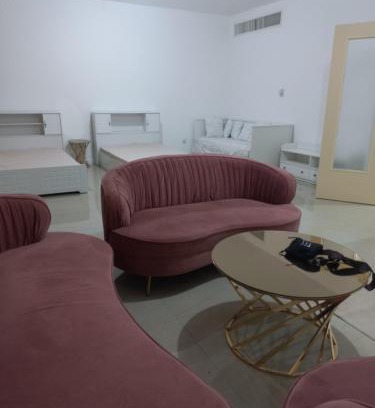 Madinat Zayed House | DOS #FaMiLy RooM AwAy Fr0m HoMe