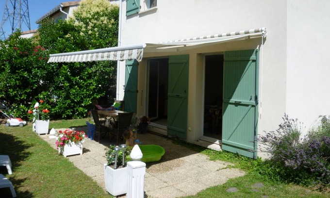 Saint - Martin - du - Touch Hotel | double bed room 140
