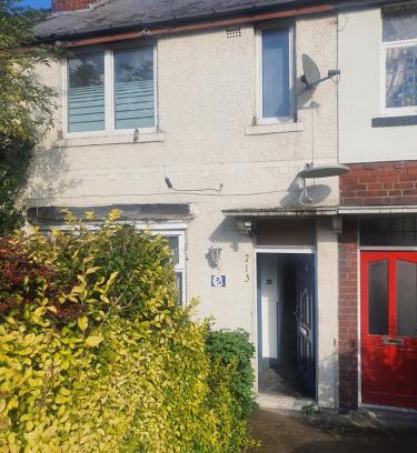 Templeborough Bed & Breakfast | Double bed rooms in Meadowhall, Tinsley