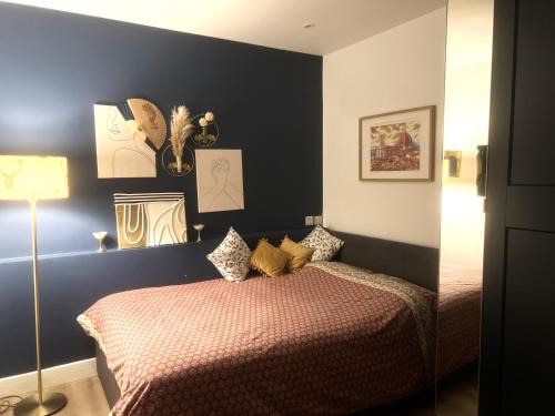 Finchley Apartment | Double bed Studio in Finchley,North London