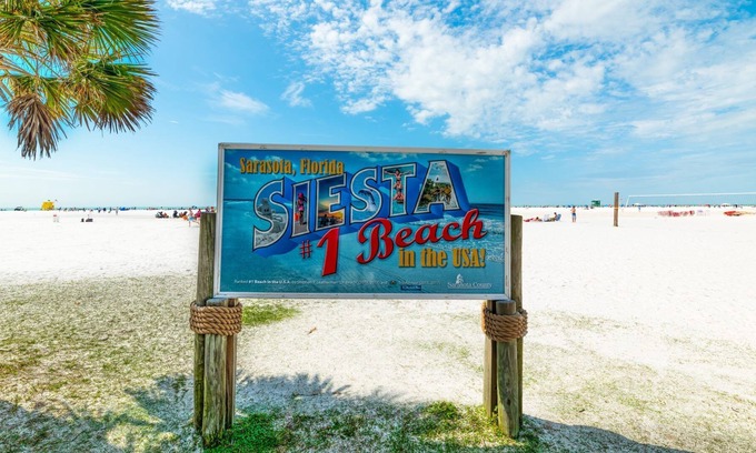 Gulf Gate Estates Villa | Double King, private patio, near Siesta Key Beach