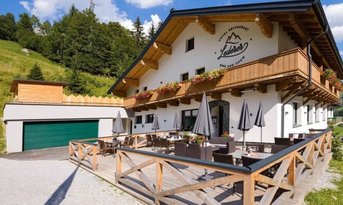 Muehlbach Am Hochkoenig House | Double room classic - Bike & Snow Hotel-Restaurant Lederer