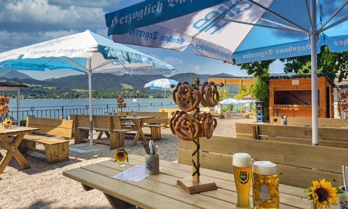 Tegernsee House | Double room 22 - Seehotel Zur Post