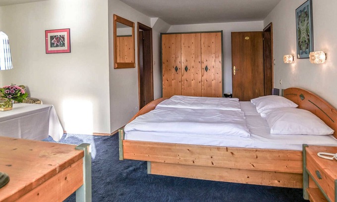 Tegernsee House | Double room 35 - Seehotel Zur Post