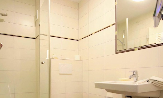 Schalkenmehren Apartment | Double room "Buchfink" (21-25 m²) - Hotel Schneider am Maar