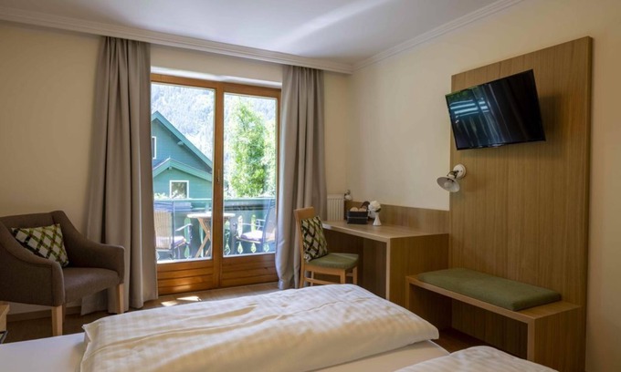 Obervellach House | Double room classic with breakfast - Landhotel Pacher