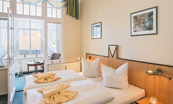Seebad Bansin Apartment | Double room comfort with sea view - Strandvilla Imperator | Hotel &