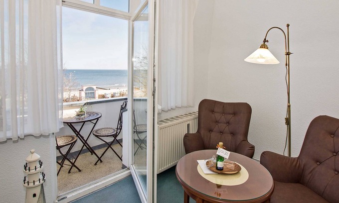 Seebad Bansin Apartment | Double room comfort with sea view - Strandvilla Imperator | Hotel &