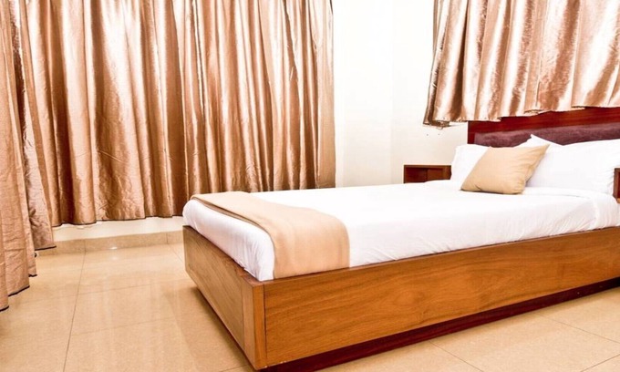 Yof Hotel | Double Room Deluxe 5th Floor 501 Presidential