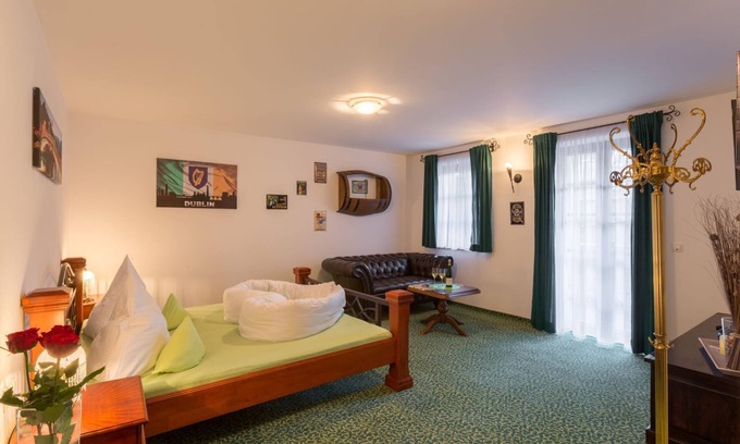 Hopfen am See Apartment | Double room "Dublin" in the Vitusfort house